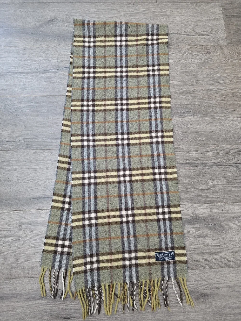 Burberrys green Nova Check lambswool scarf Vintage Quiet Luxury Heritage
